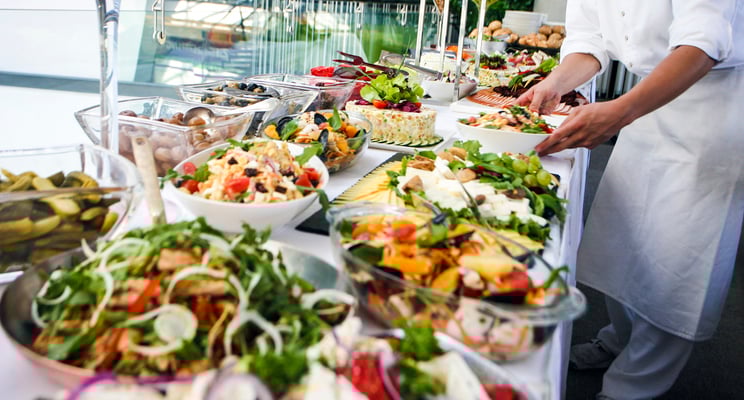 alimentos y bebidas